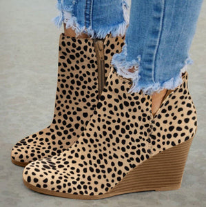 Spotted Leopard Wedge