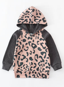 Mommy & Me Leopard Black Pullover