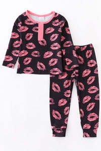 Girls Hugs & Kisses Pajama Set